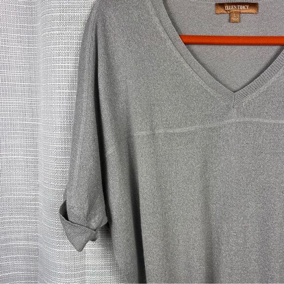 Ellen Tracy Silver Metallic Knit Top Large Short Sleeves V Neck - Picture 7 of 8
